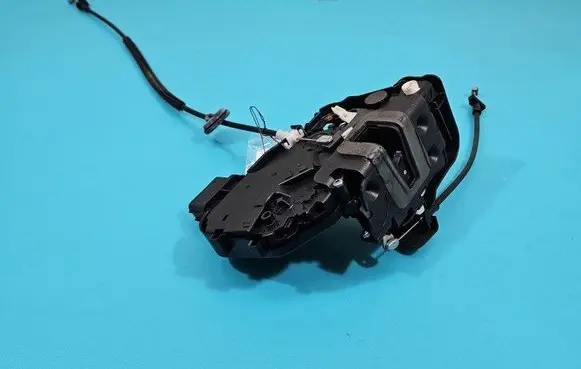Ford Kuga I Rear door lock 8V4A-S26412-EA IMPRK1485880