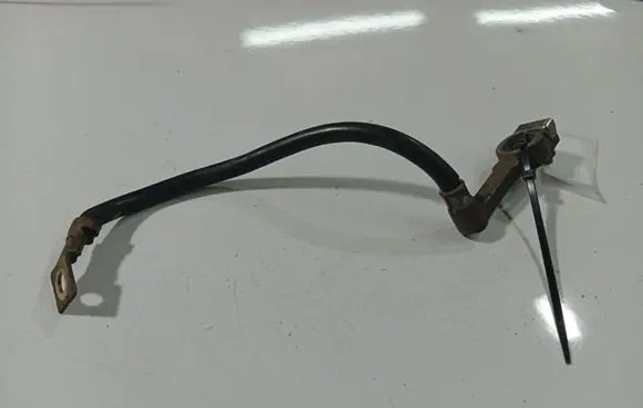 Seat Ibiza IV (6J,6P) Positive cable (battery)