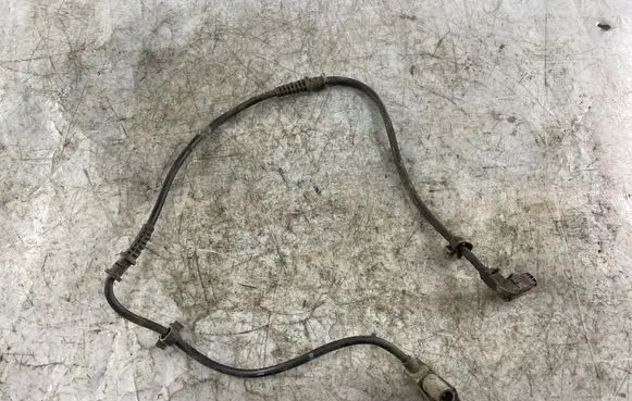 Mercedes-Benz C W202 ABS brake wheel speed sensor 2105407781