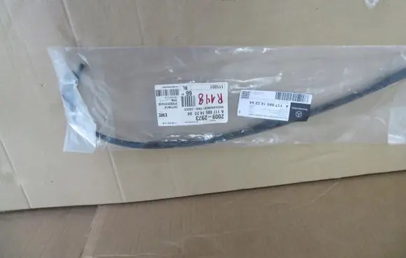 Front bumper splitter molding