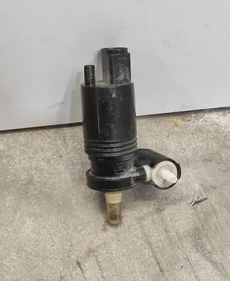 Jeep Grand Cherokee (WK) Windscreen/windshield washer pump 05152075AC