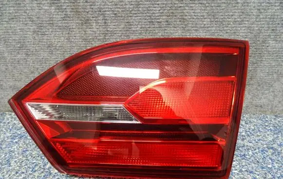 Volkswagen Jetta VI Tailgate rear/tail lights 5C6945094B