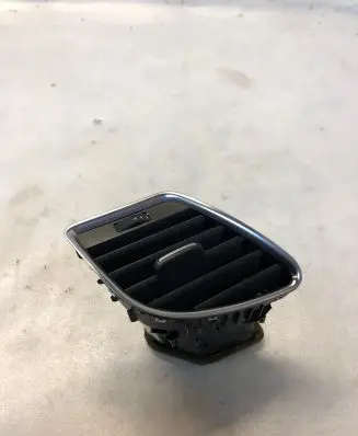 Audi A5 Sportback 8TA Dashboard side air vent grill/cover trim 8t1820902c