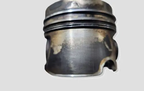 Volkswagen PASSAT B6 Piston CBA