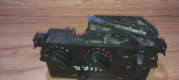 Nissan Micra Climate control unit 7040030720