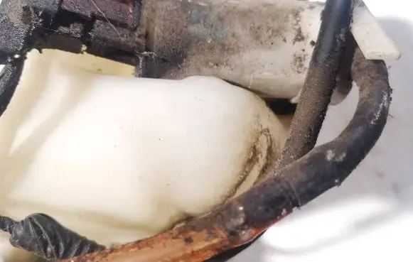 Honda Jazz Windscreen/windshield washer pump