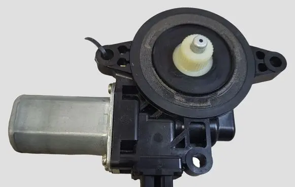 Mazda 3 II Rear door window regulator motor D01G5958X CM012020