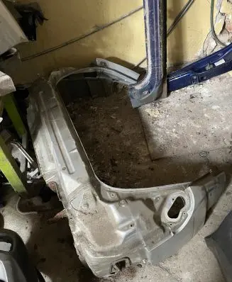 Toyota Avensis T220 Rear quarter panel 