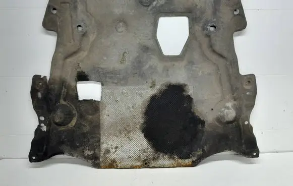 Volvo V60 Engine splash shield/under tray AG9N6P013BB