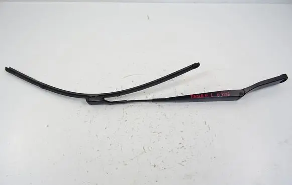 Skoda Fabia Mk3 (NJ) Front wiper blade arm 