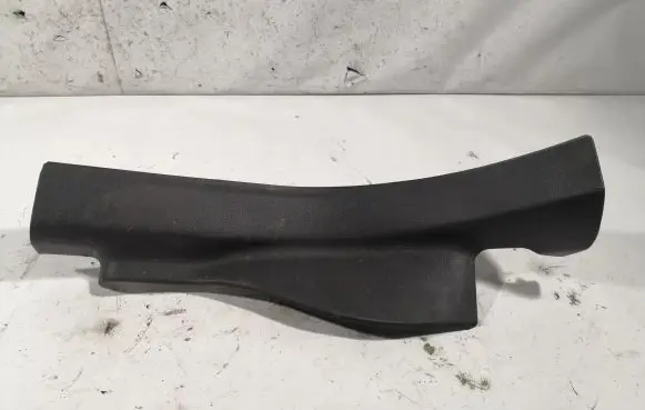 Opel Mokka X Rear sill trim cover 95278001