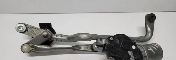 Toyota Yaris Front wiper linkage and motor 851100D191