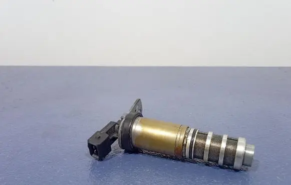 BMW M2 F87 Camshaft 8605123