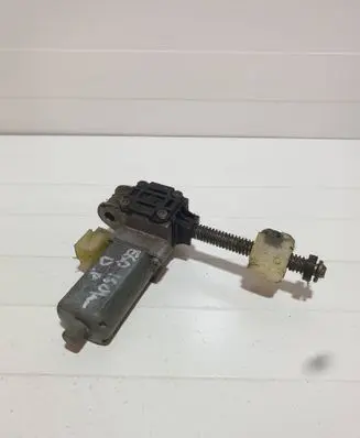 BMW 5 E60 E61 Seat adjustment motor 0390201990