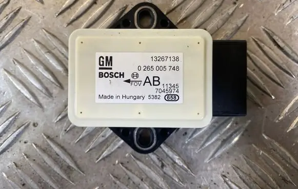 Opel Meriva B ESP acceleration yaw rate sensor 13267138 7045974 0265005748