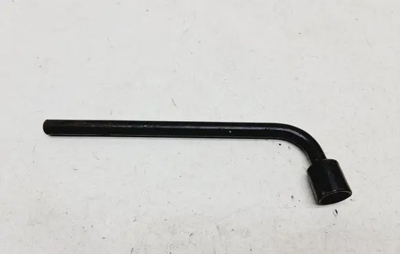Mercedes-Benz A W168 Wheel nut wrench 