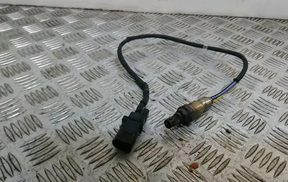 Volkswagen Caddy Lambda probe sensor 03L906262A