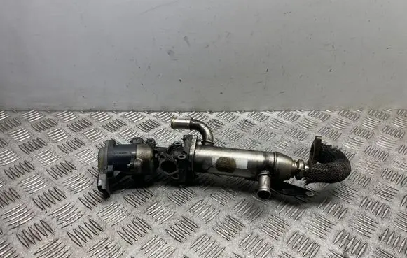 Jaguar XF X250 EGR valve cooler 4R8Q9Y493BJ 4R8Q90475B