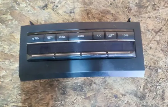 Mercedes-Benz E C207 W207 Air conditioner control unit module A2128300285 5HB00935590 A2129008608