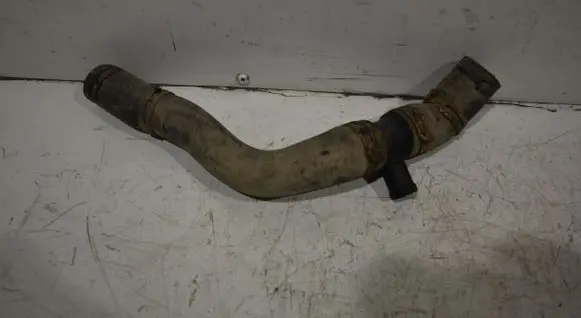 Volkswagen Tiguan Engine coolant pipe/hose 323220