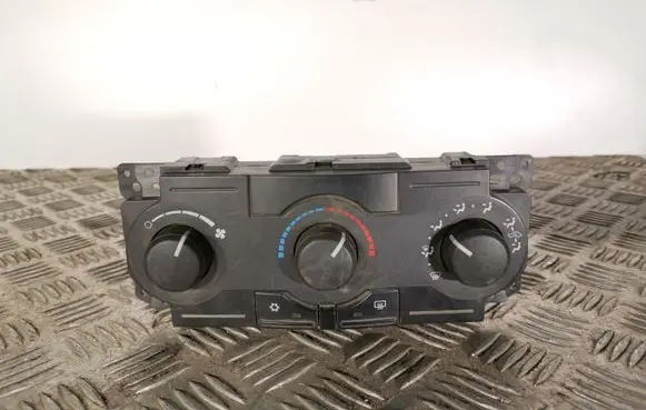 Jeep Grand Cherokee (WK) Air conditioner control unit module P055111009AG
