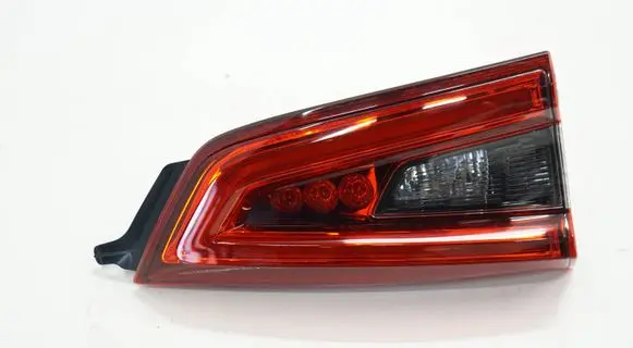 Nissan Qashqai Tailgate rear/tail lights 26555HV05AACR 26555HV05A