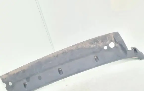 Iveco Daily 4th gen Wiper trim 504022283