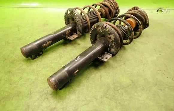 Skoda Fabia Mk1 (6Y) Front shock absorber with coil spring KYB334835
