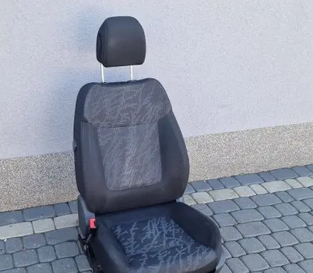 Peugeot 3008 I Front driver seat 
