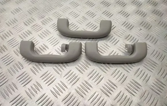Opel Astra K A set of handles for the ceiling 5354923 5354921 5354926