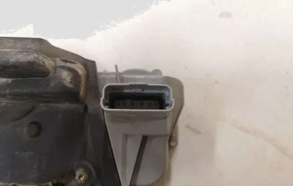 Peugeot 307 Front door lock