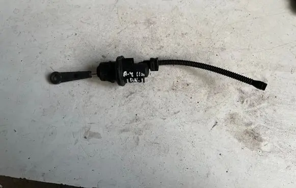 Audi A4 S4 B8 8K Clutch master cylinder 8K2721401D