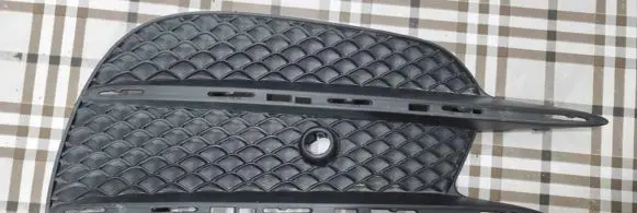 Mercedes-Benz E W213 Front bumper lower grill