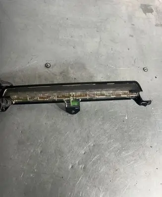 Volvo V70 Third/center stoplight 8658948