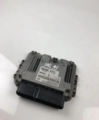 KIA Optima Engine control unit/module ECU 391202A313 0281030321