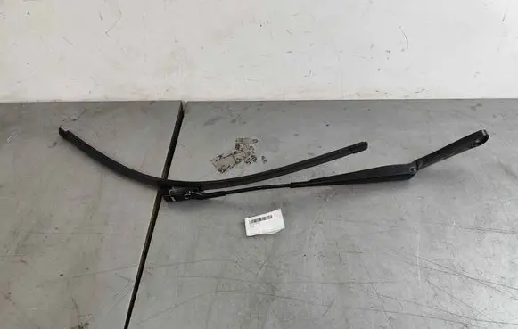 Jaguar XE Windshield/front glass wiper blade gx7317527ac