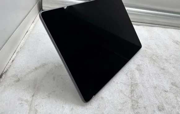 Tesla Model Y Screen/display/small screen 108954300J LNS2206200006V3
