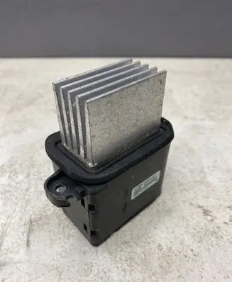 Nissan Pathfinder R51 Heater blower motor/fan resistor 100655 VP5EH19E624AA 5B1701665