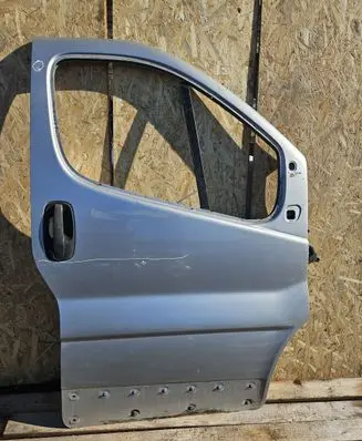 Opel Vivaro Front door