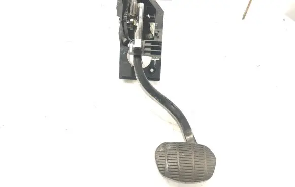 BMW X1 F48 F49 Brake pedal 6856596 685659606 81007132E