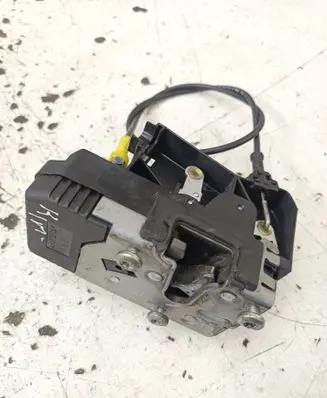Renault Trafic II (X83) Front door lock 8200008246 91166237