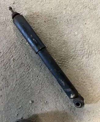 Mitsubishi Pajero Rear shock absorber/damper