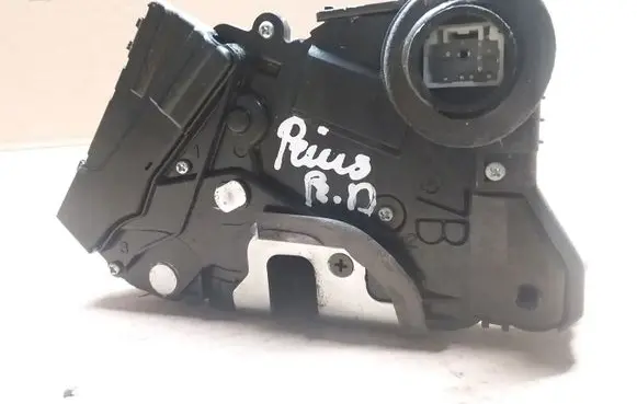 Toyota Prius (XW20) Front door lock