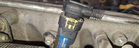 Opel Zafira B Air pressure sensor 0281002437