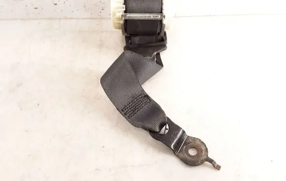 Fiat Croma Rear seatbelt 33005876