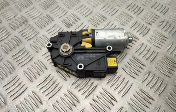 Sunroof motor/actuator