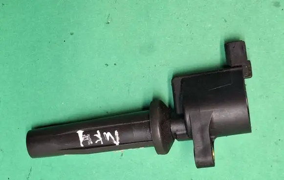 High voltage ignition coil