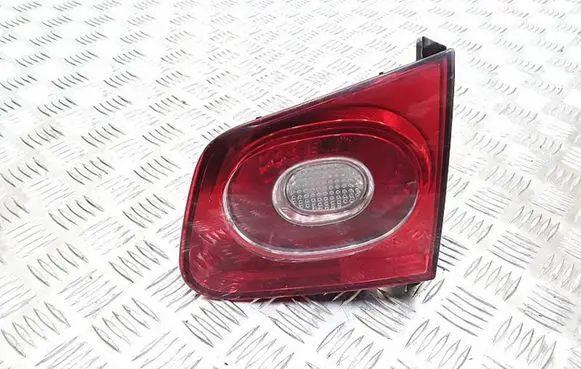 Volkswagen Tiguan Tailgate rear/tail lights 5N0945094C