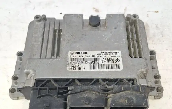 Peugeot 208 I Engine control unit/module 9666729580 9807885980 0281030546