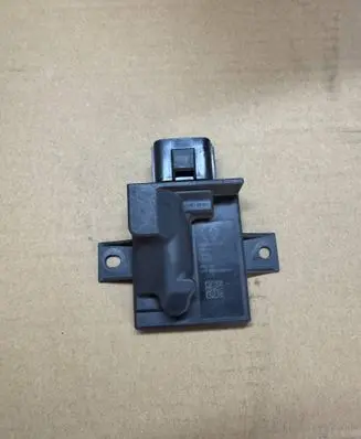 Alfa Romeo Stelvio Fuel pump relay 00505707450